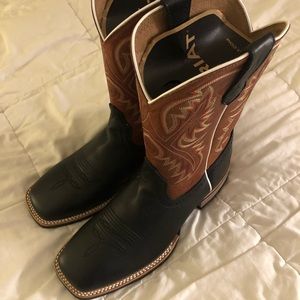 Ariat western boot